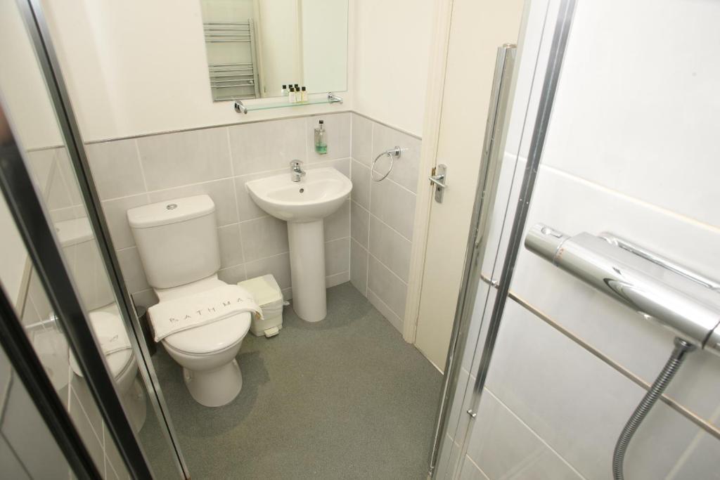 Cliff Lawn Hotel Leeds  Bilik gambar